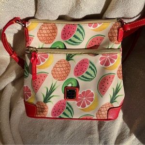 Dooney & Bourke purse bag